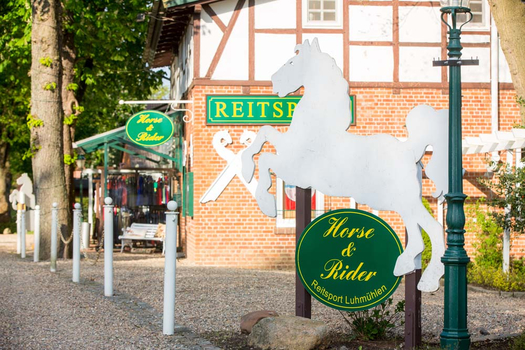 Das Geschäft von Außen Das Geschäft von Außen