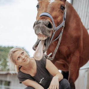 Pferdeosteopathie Anouschka Wiesinger