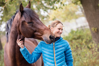 Nora Fischer Manuelle Pferdetherapie